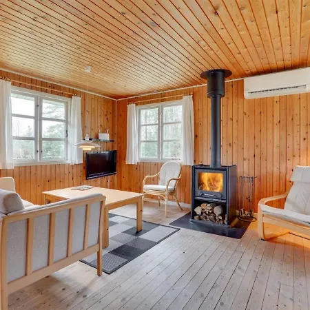 Gizelle - 1-5km From The Sea In Nw Jutland By Interhome Holiday home *