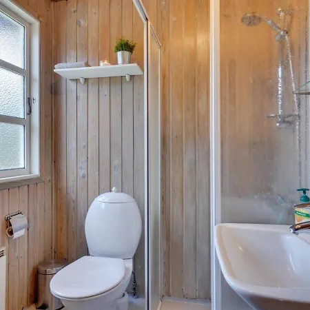 Gizelle - 1-5km From The Sea In Nw Jutland By Interhome *